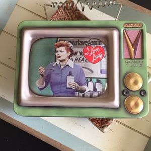 New, Authentic Vandor I Love Lucy tin tote.